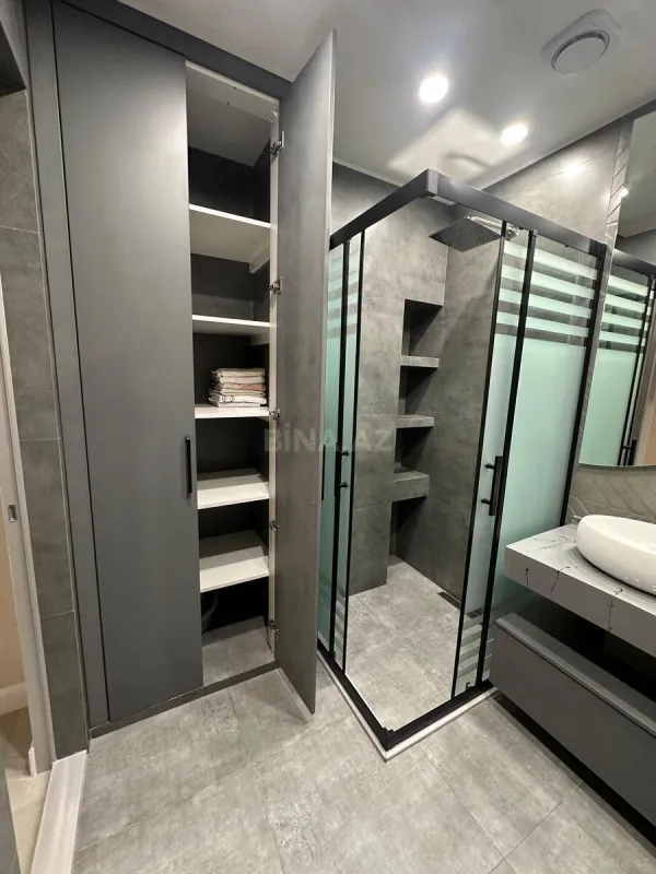 Kirayə verilir 3 otaqlı mənzil 140 m²