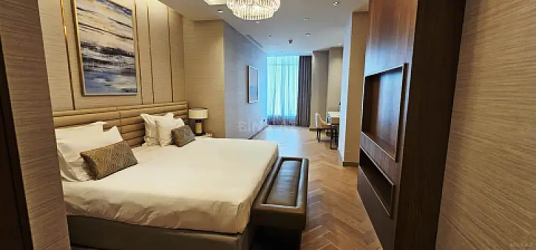 Satılır 3 otaqlı mənzil 155 m²