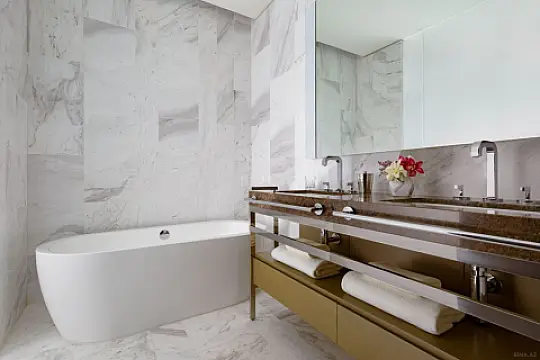 Satılır 3 otaqlı mənzil 155 m²