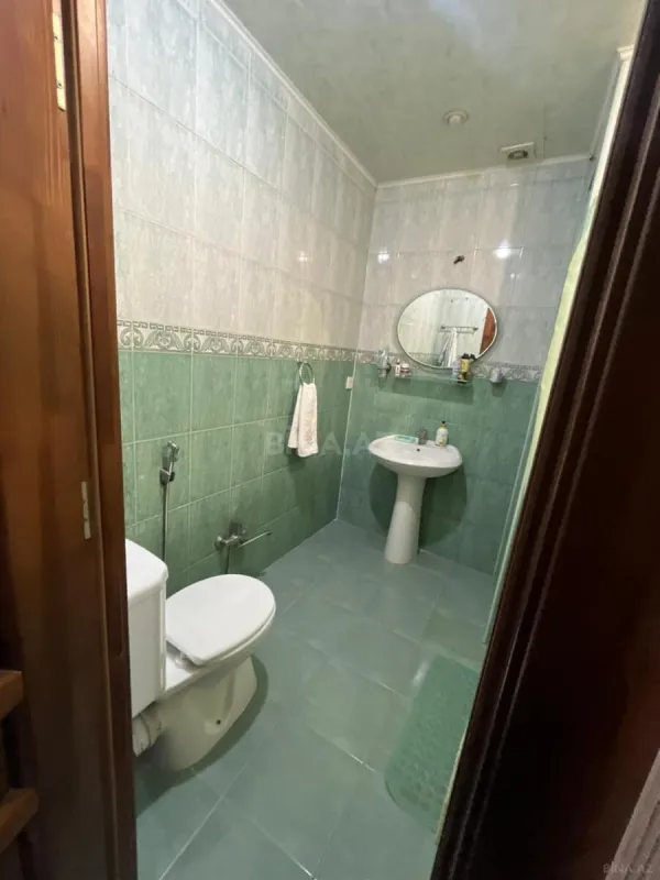 Satılır 4 otaqlı mənzil 100 m²