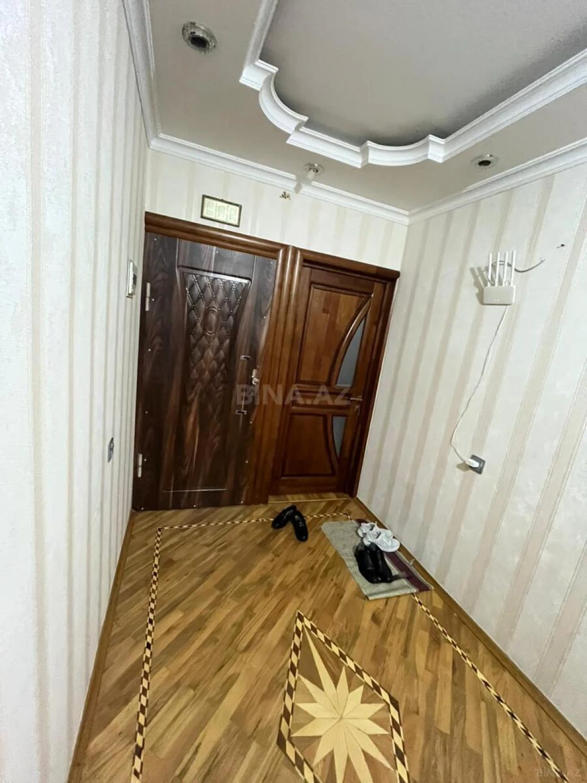 Satılır 4 otaqlı mənzil 100 m²