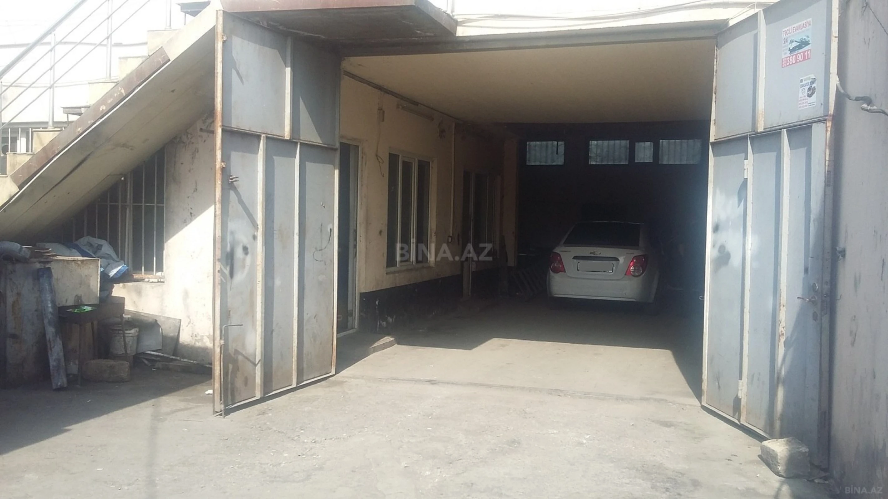 Satılır obyekt 955 m²