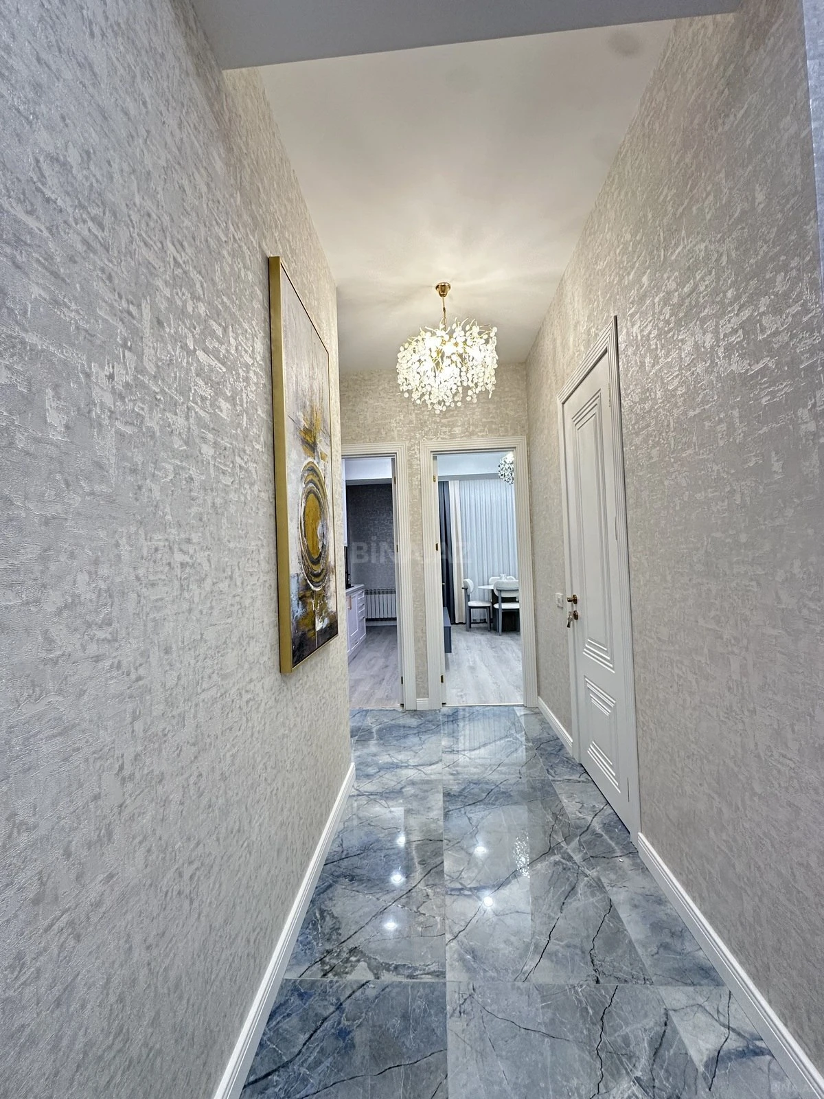 Satılır 2 otaqlı mənzil 61 m²