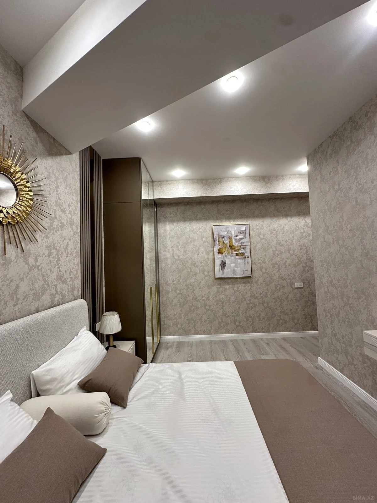 Satılır 2 otaqlı mənzil 61 m²