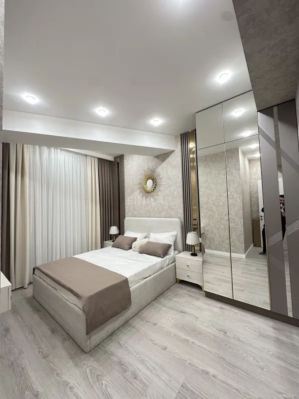 Satılır 2 otaqlı mənzil 61 m²