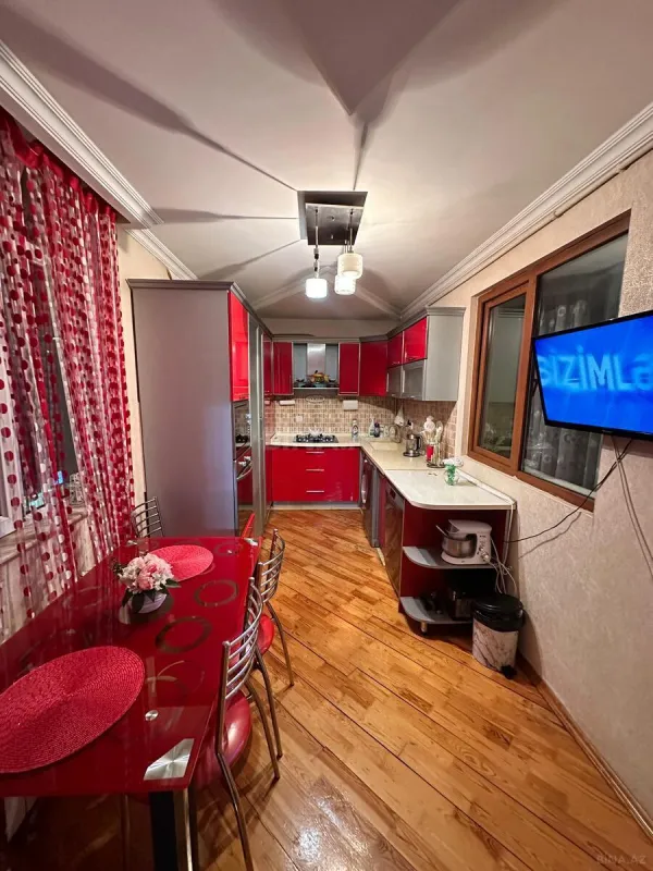 Satılır 5 otaqlı mənzil 105 m²