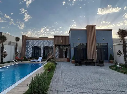Kirayə verilir 4 otaqlı həyət evi 200 m²