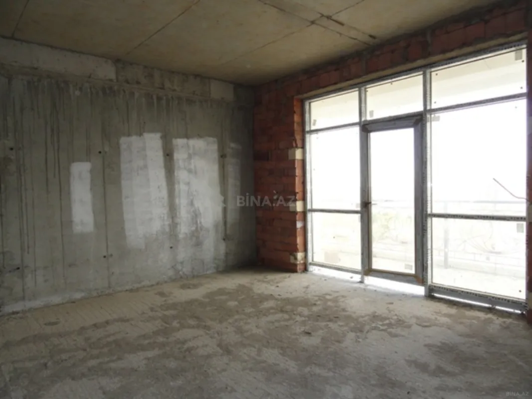 Satılır 3 otaqlı mənzil 157 m²