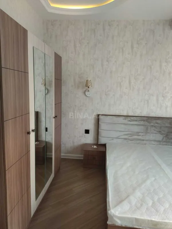 Kirayə verilir 2 otaqlı mənzil 82 m²