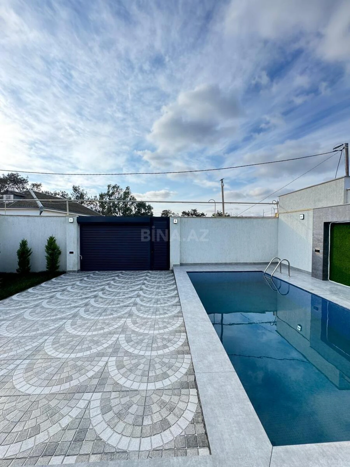 Satılır 4 otaqlı həyət evi 180 m²