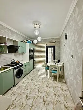 Satılır 2 otaqlı mənzil 82 m²