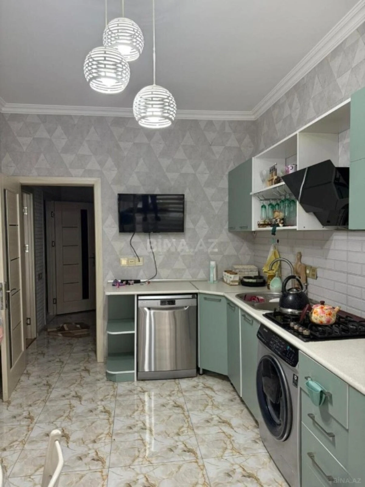 Satılır 2 otaqlı mənzil 82 m²
