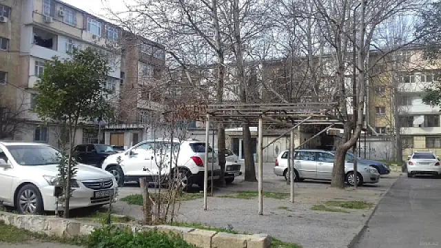 Satılır 3 otaqlı mənzil 83 m²