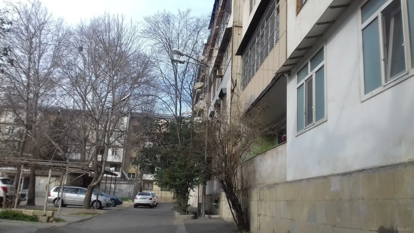 Satılır 3 otaqlı mənzil 83 m²