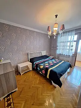 Satılır 3 otaqlı mənzil 83 m²