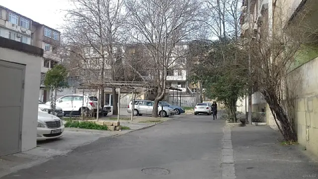 Satılır 3 otaqlı mənzil 83 m²