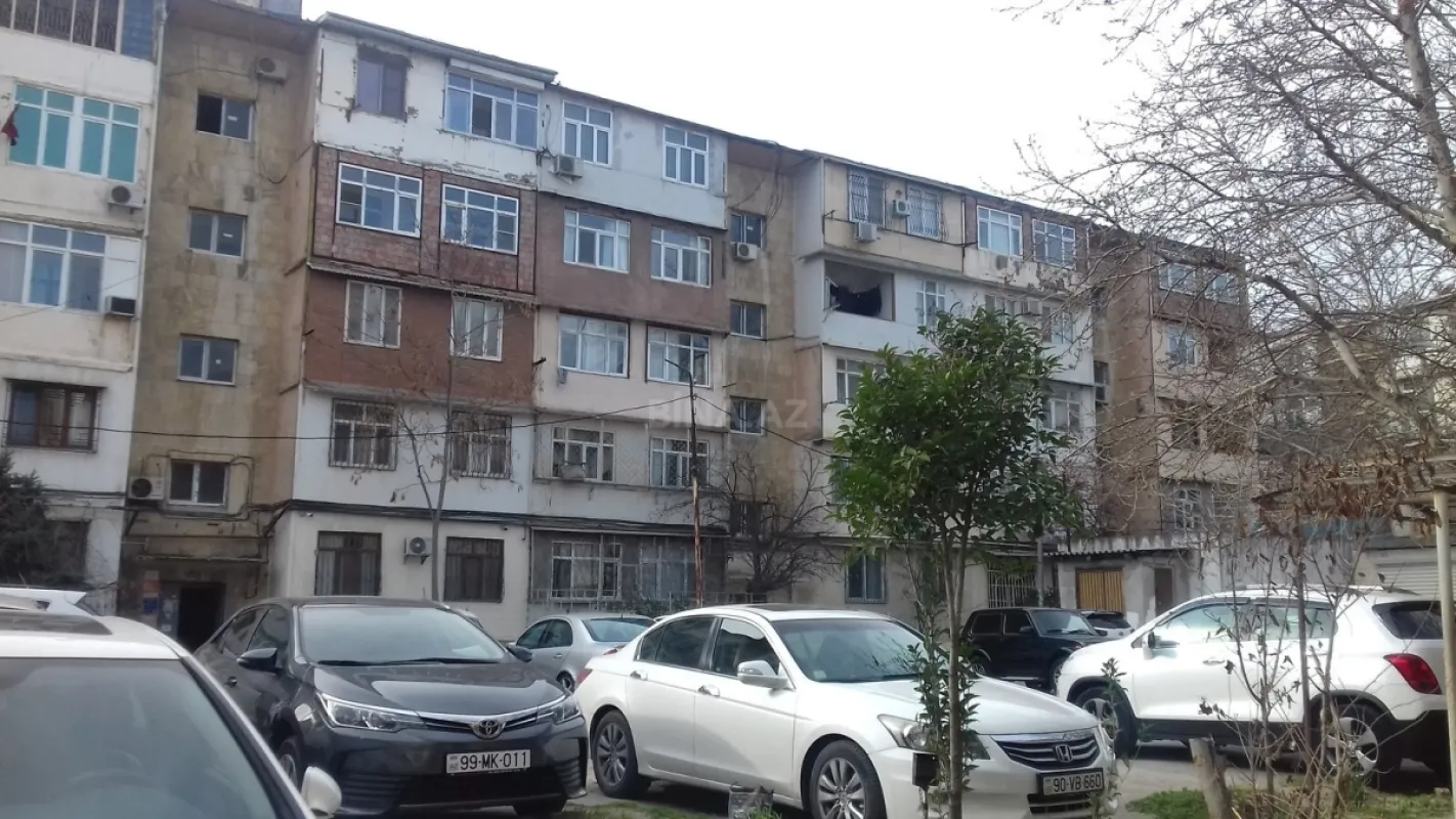 Satılır 3 otaqlı mənzil 83 m²