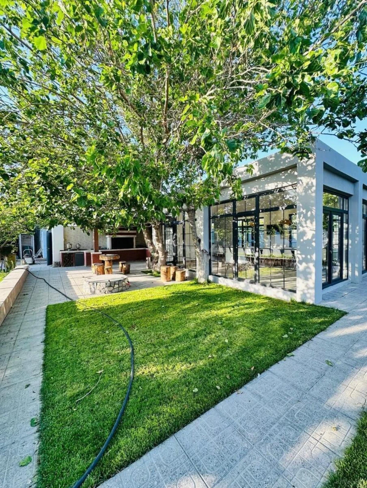 Kirayə verilir 5 otaqlı həyət evi 500 m²