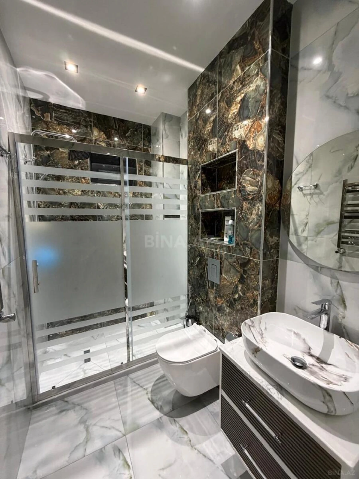 Kirayə verilir 5 otaqlı həyət evi 400 m²