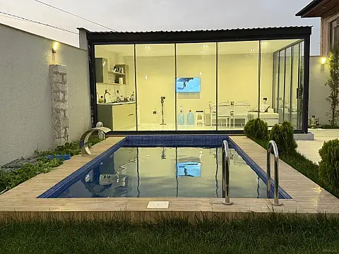 Kirayə verilir 5 otaqlı həyət evi 400 m²