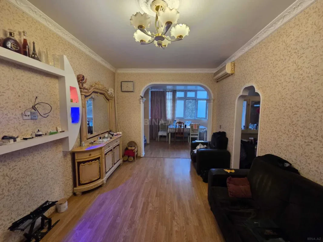 Satılır 2 otaqlı mənzil 61 m²