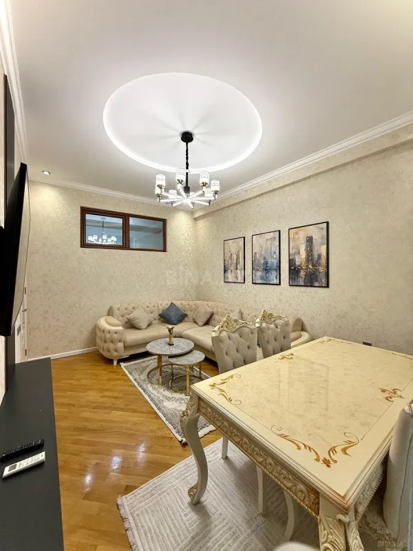 Satılır 2 otaqlı mənzil 60 m²