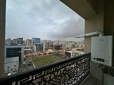 Kirayə verilir 2 otaqlı mənzil 80 m²