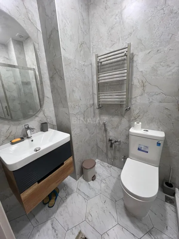Kirayə verilir 5 otaqlı həyət evi 380 m²