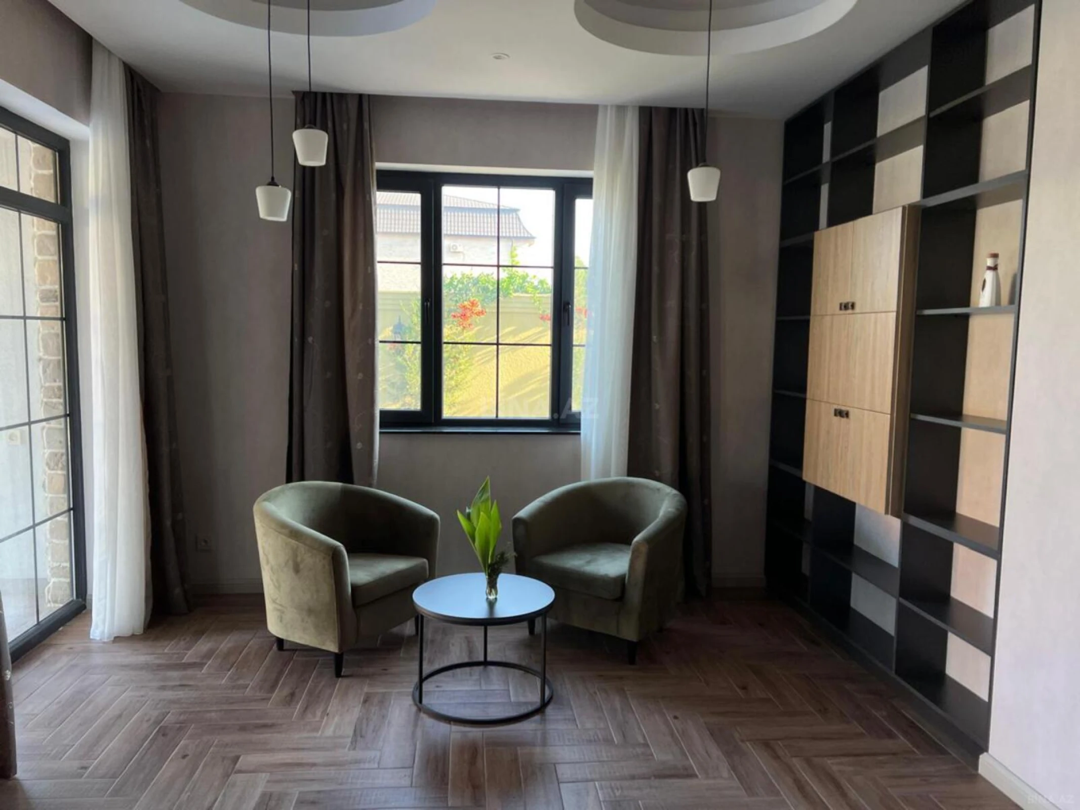 Kirayə verilir 5 otaqlı həyət evi 380 m²