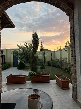 Kirayə verilir 5 otaqlı həyət evi 380 m²