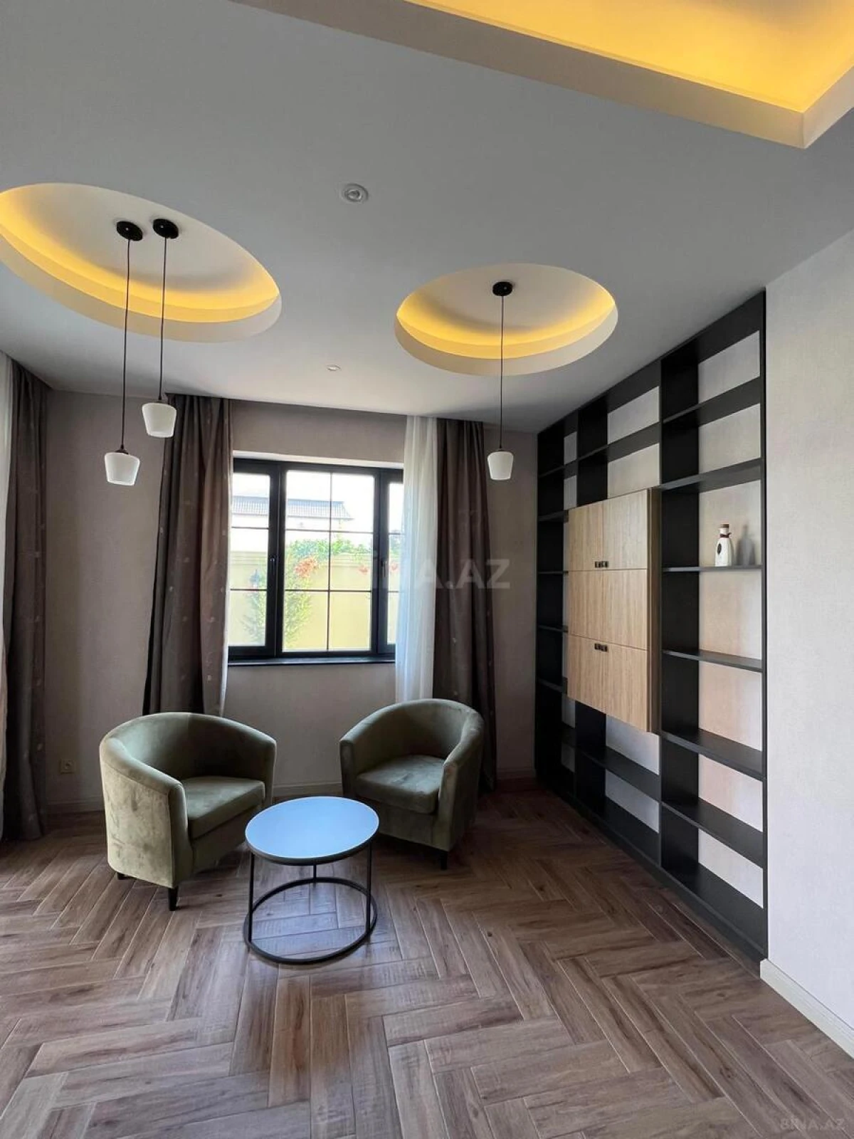 Kirayə verilir 5 otaqlı həyət evi 380 m²