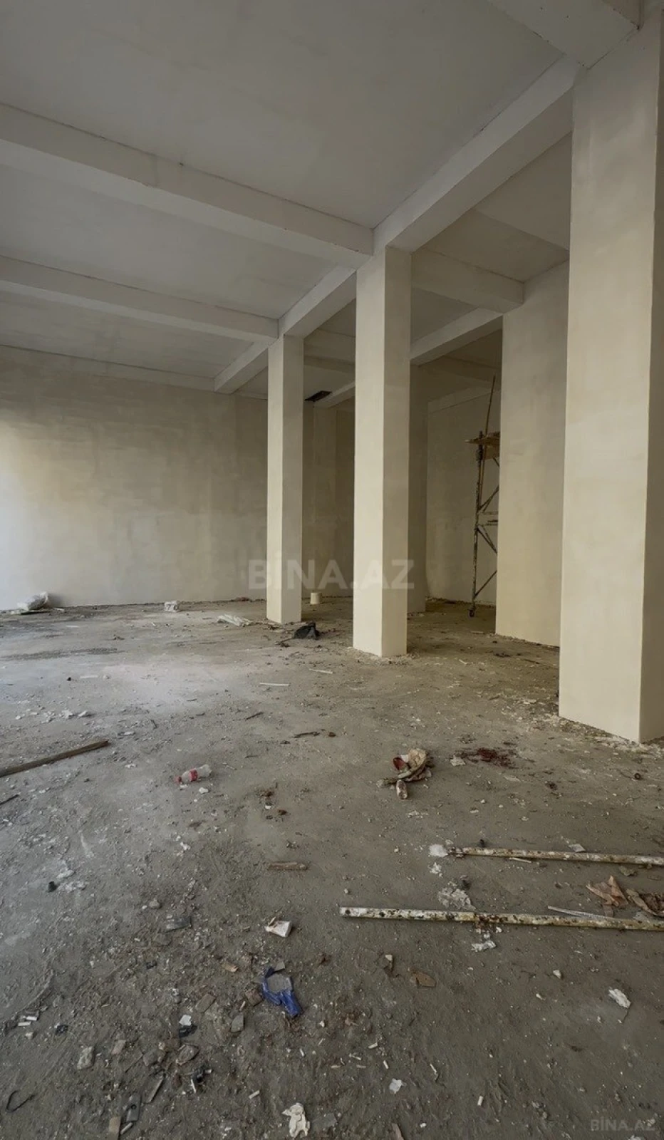 Satılır obyekt 257 m²