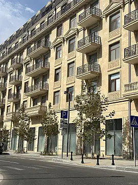 Satılır obyekt 257 m²