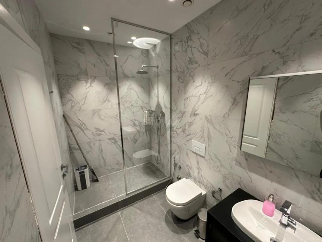 Kirayə verilir 3 otaqlı mənzil 111 m²