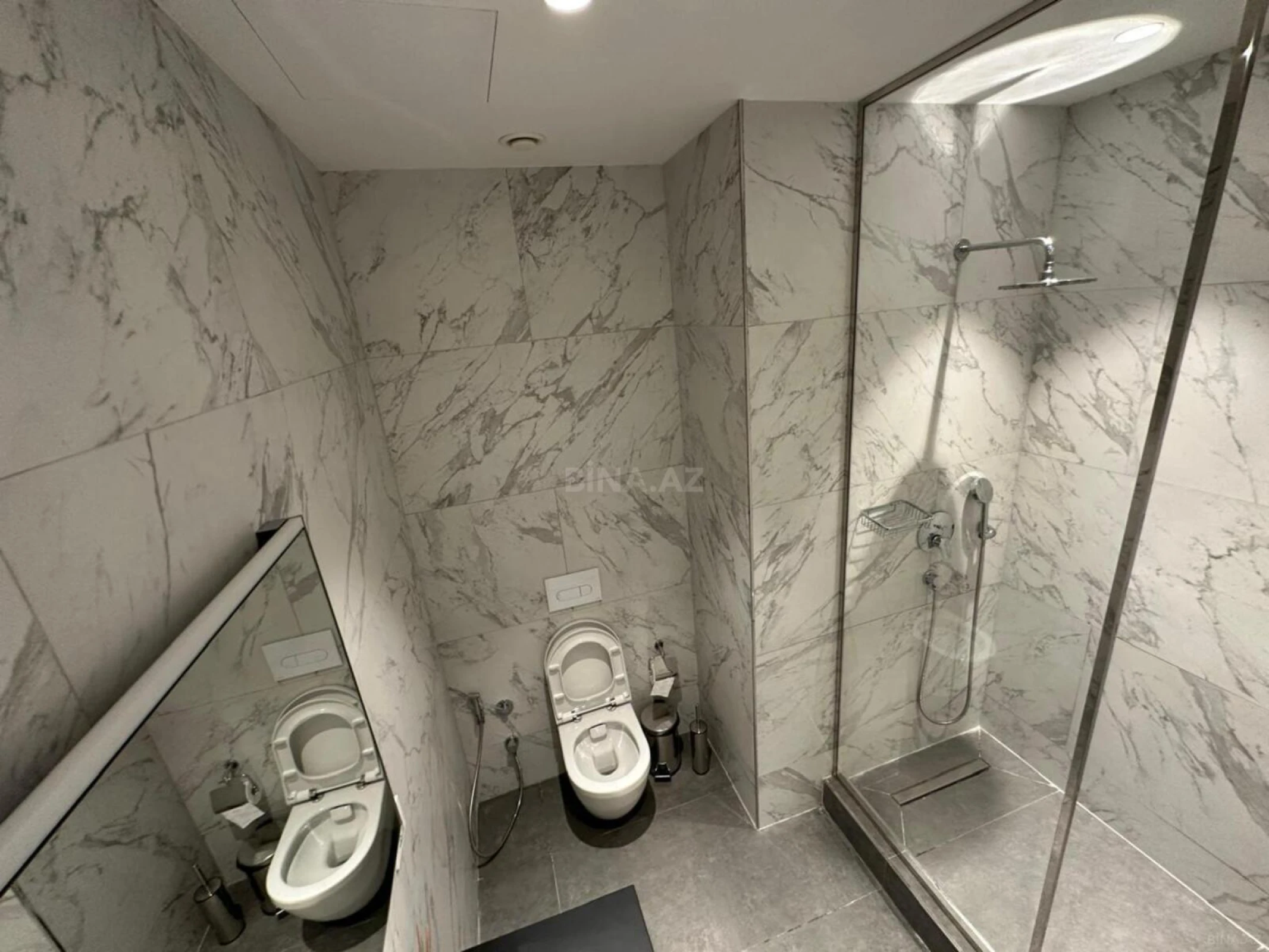 Kirayə verilir 3 otaqlı mənzil 111 m²