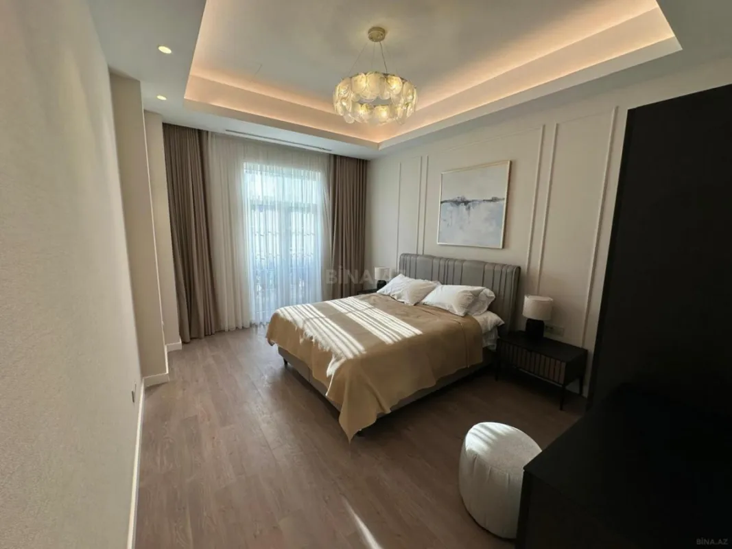 Kirayə verilir 3 otaqlı mənzil 111 m²