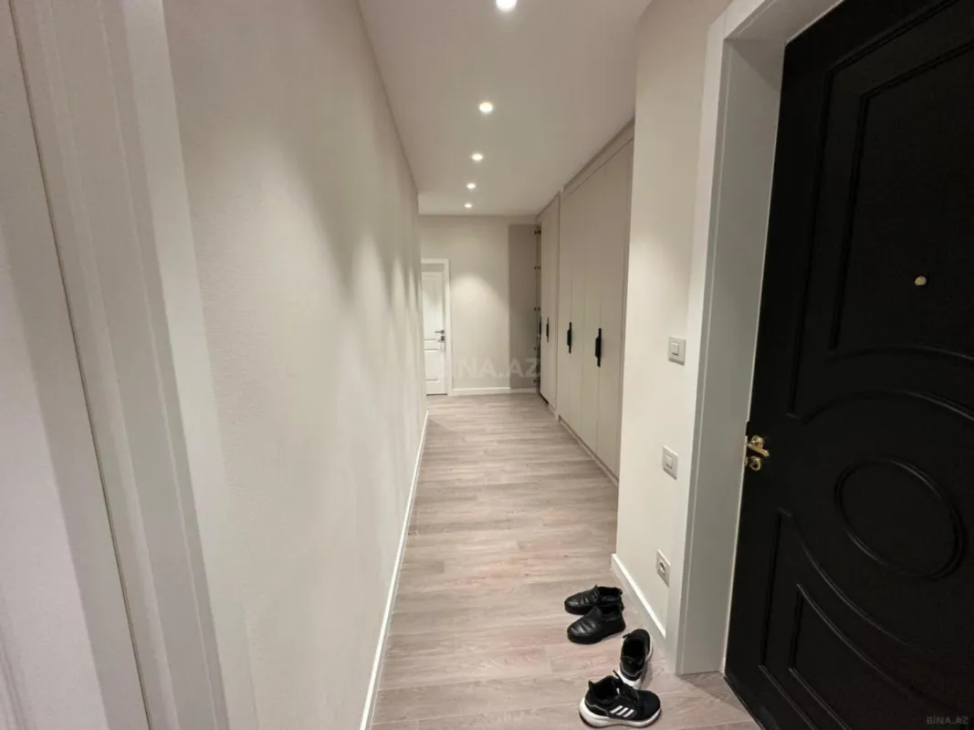 Kirayə verilir 3 otaqlı mənzil 111 m²