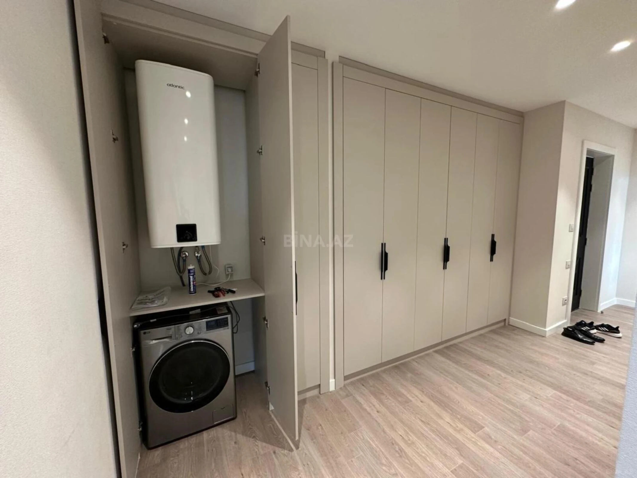 Kirayə verilir 3 otaqlı mənzil 111 m²