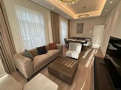 Kirayə verilir 3 otaqlı mənzil 111 m²