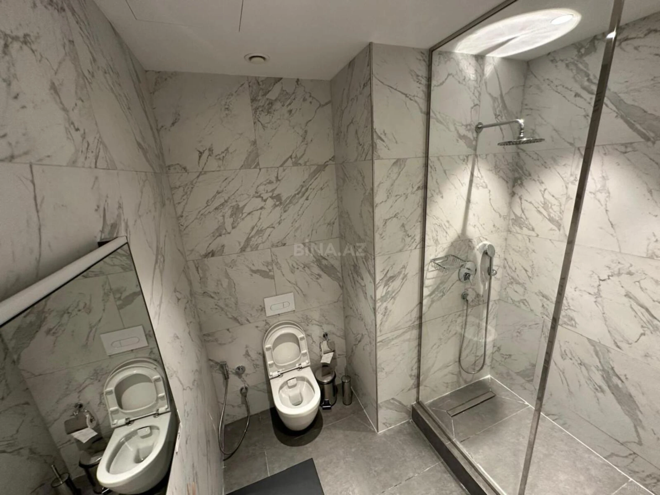 Kirayə verilir 3 otaqlı mənzil 111 m²