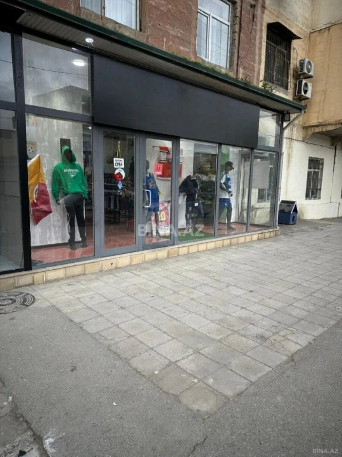 Kirayə verilir 2 otaqlı ofis 70 m²