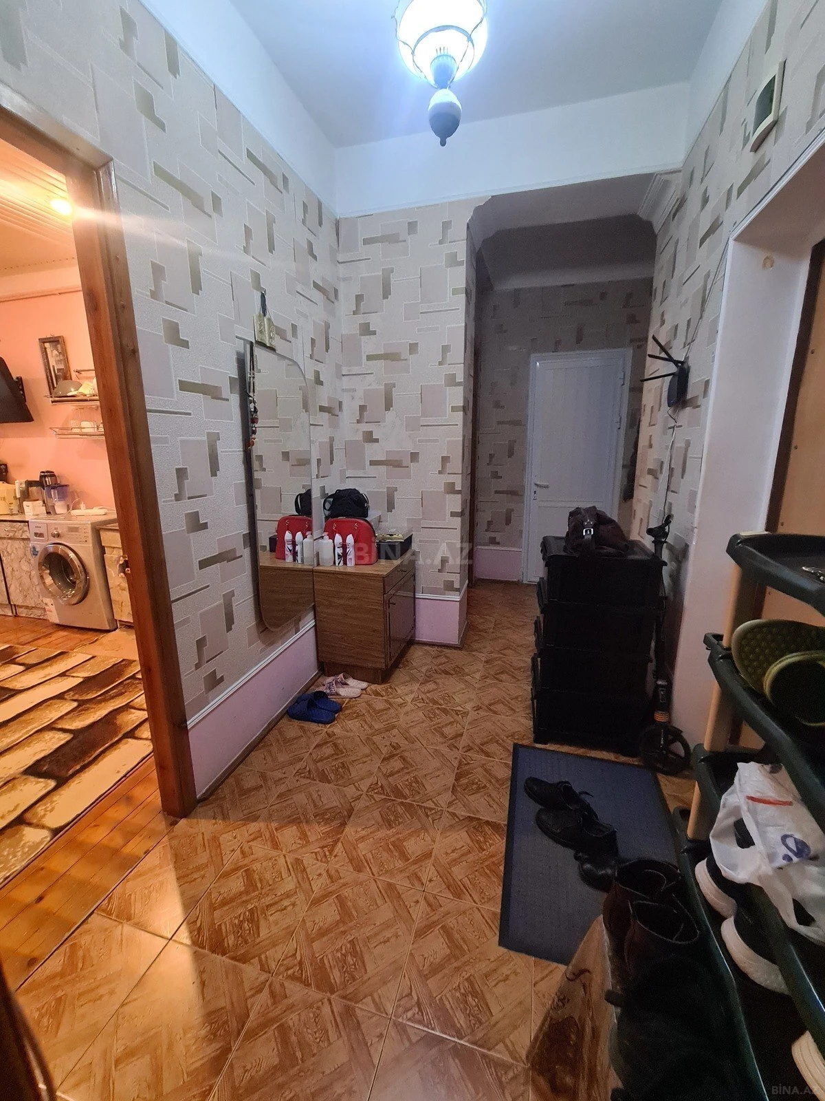 Satılır 2 otaqlı mənzil 70 m²