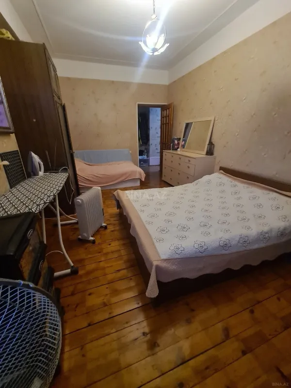 Satılır 2 otaqlı mənzil 70 m²