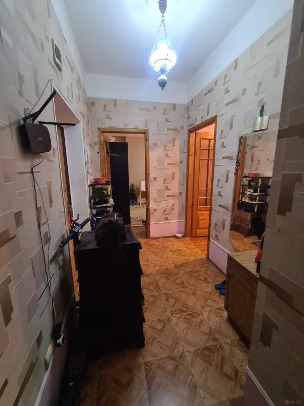 Satılır 2 otaqlı mənzil 70 m²