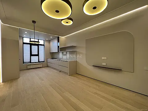 Satılır 3 otaqlı mənzil 109 m²
