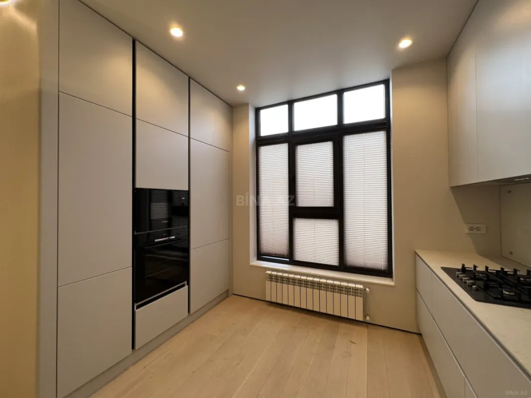 Satılır 3 otaqlı mənzil 109 m²