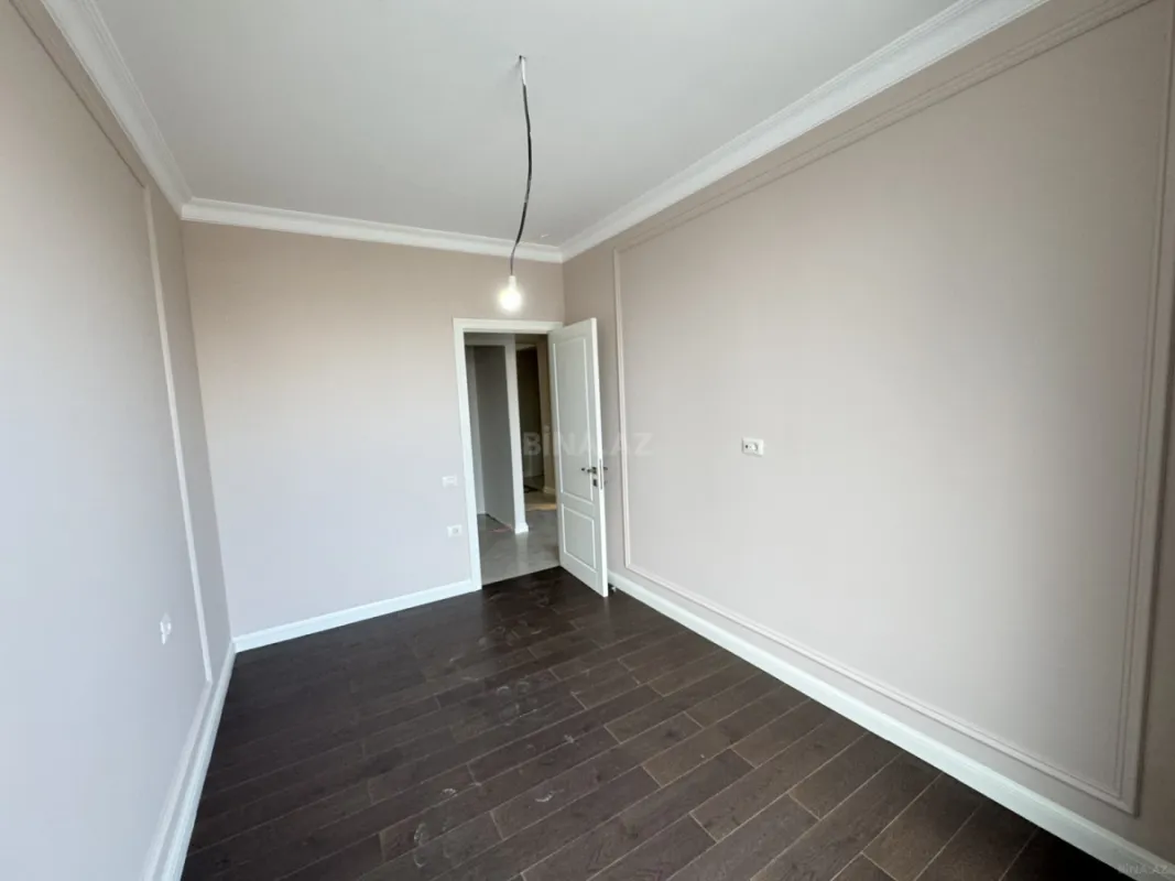 Satılır 3 otaqlı mənzil 128 m²