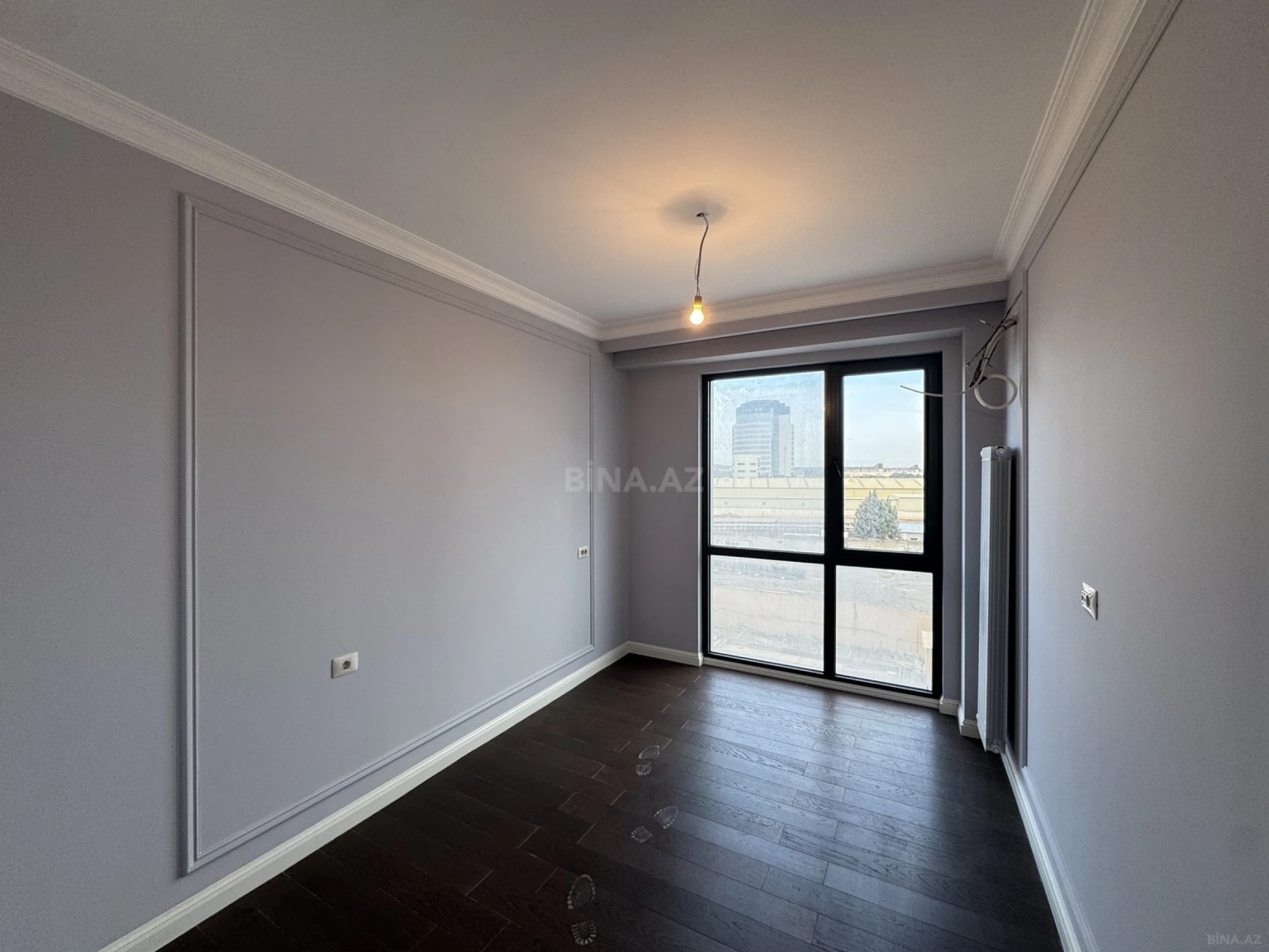 Satılır 3 otaqlı mənzil 128 m²