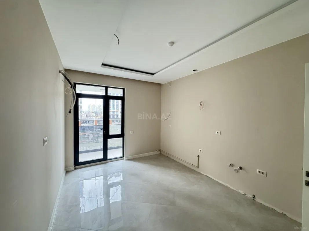 Satılır 3 otaqlı mənzil 128 m²