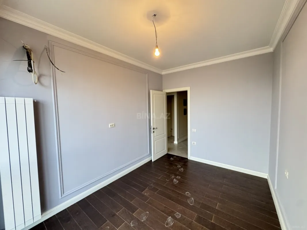 Satılır 3 otaqlı mənzil 128 m²